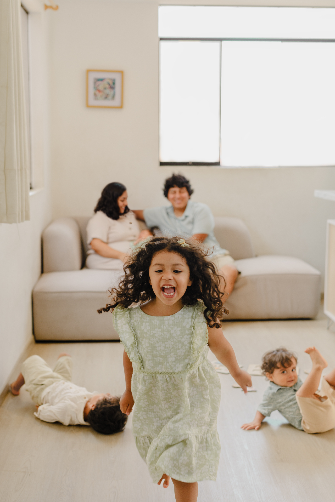 La familia Eutraplay jugando en casa
